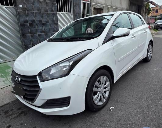 HYUNDAI HB20 1.0 COMFORT PLUS 12V FLEX 4P MANUAL HYUNDAI HB20 1.0 COMFORT PLUS 12V FLEX 4P MANUAL